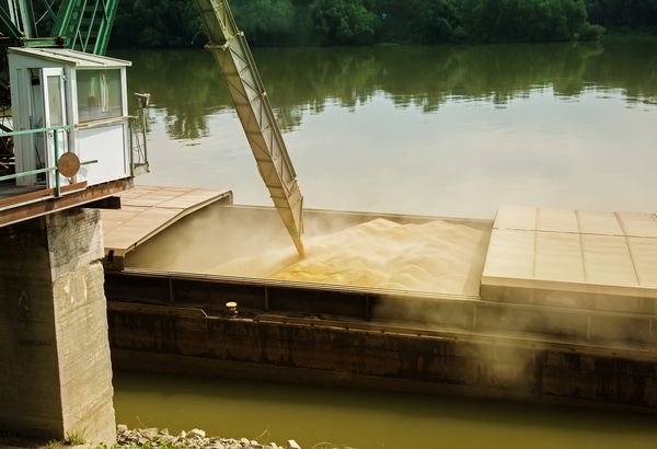 Wheat-filled-in-river-ship-for-transportation-1050859638_2097x1434
